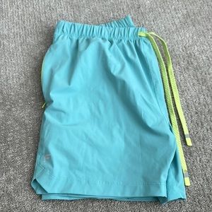 men’s xl blue w green accent fabletics shorts
